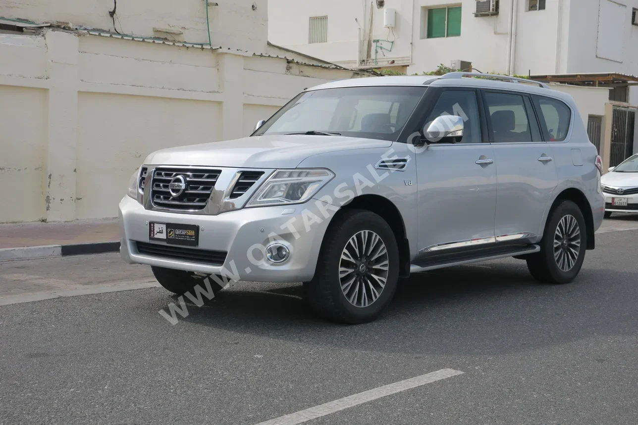 Nissan Patrol Platinum 2016 Automatic 193,000 Km 8 Cylinder Four Wheel Drive (4WD) SUV Silver