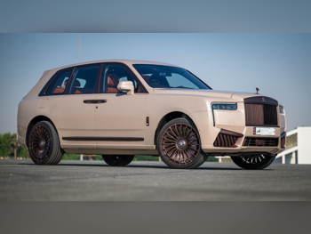 Rolls-Royce Cullinan 2020 Automatic 39,374 Km 12 Cylinder Four Wheel Drive (4WD) SUV Gold