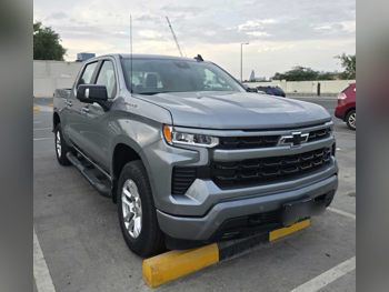 Chevrolet Silverado RST 2024 Automatic 15,111 Km 8 Cylinder Four Wheel Drive (4WD) Pick Up Silver With Warranty