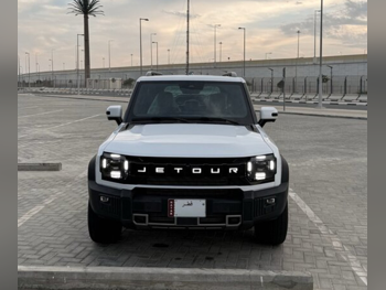 Jetour T2 Luxury 2025 Automatic 19,200 Km 4 Cylinder Four Wheel Drive (4WD) SUV White With Warranty