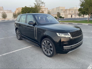 لاند روفر  رنج روفر  اتش اس اي  2023  اوتوماتيك  45,000 كم  8 سلندر  دفع رباعي  اس يو في  أسود  تحت الضمان