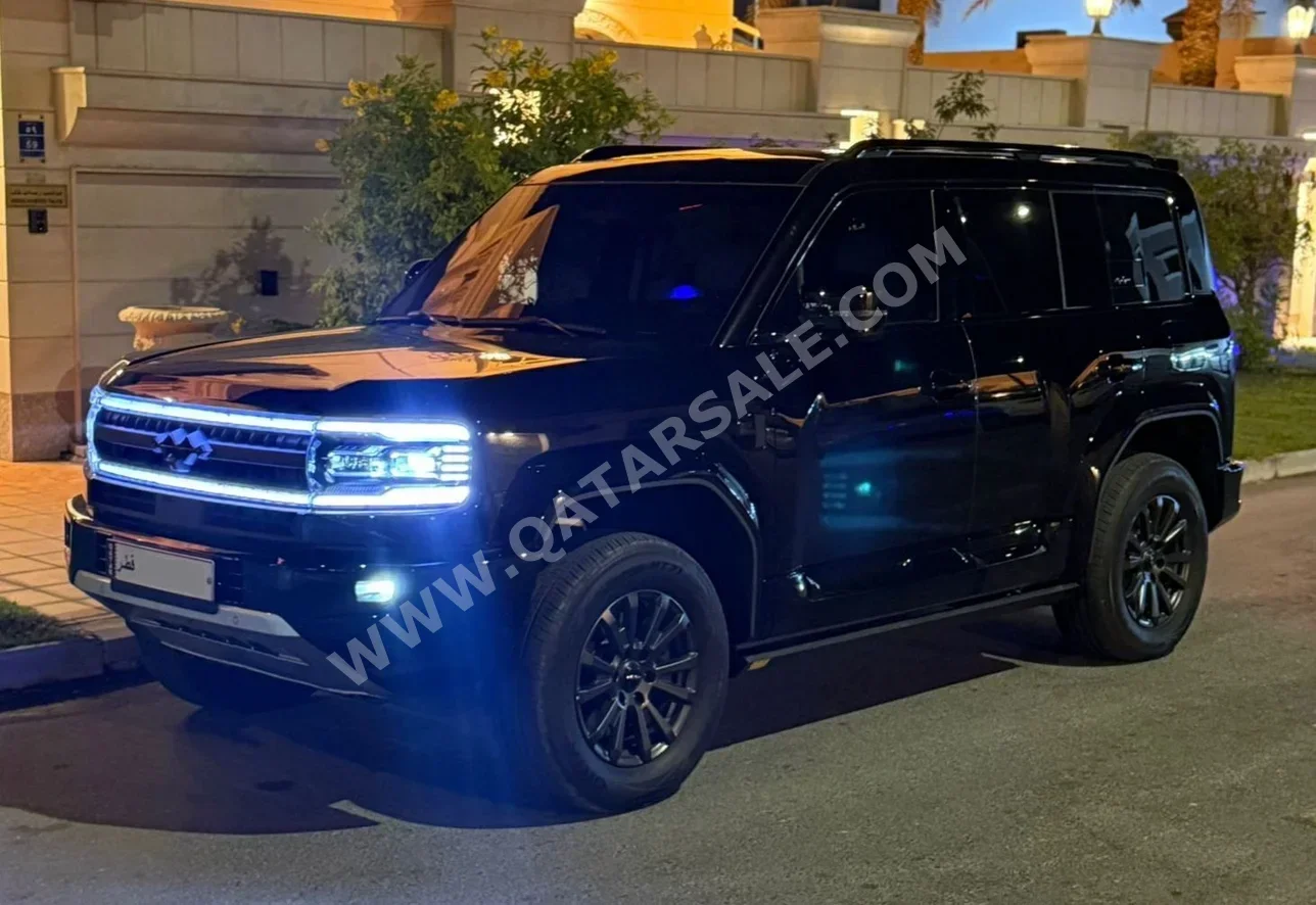 بي واي دي ليوبيرد 5 الترا 5 2025 اوتوماتيك 12,000 كم 4 سلندر دفع رباعي اس يو في أسود تحت الضمان