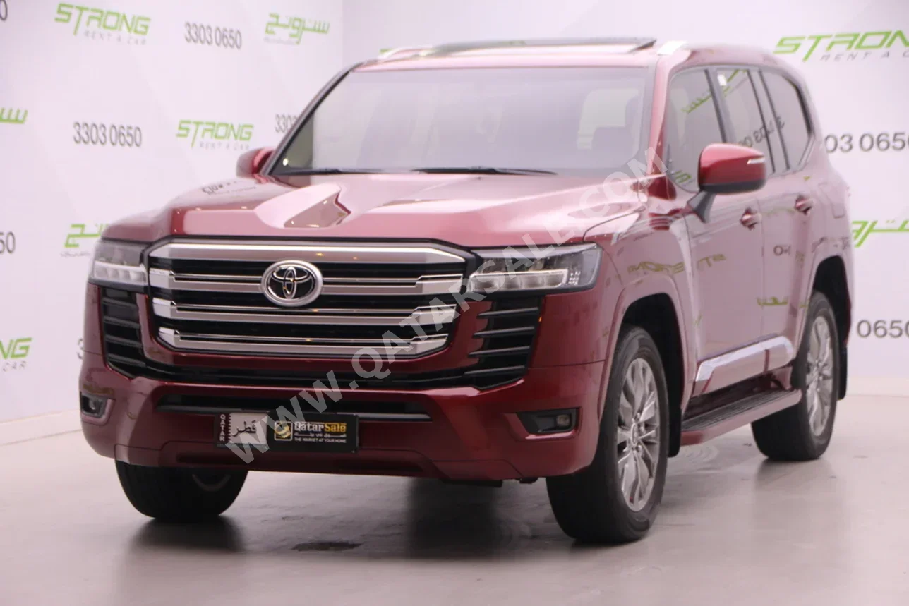 تويوتا لاند كروزر جي اكس ار 2022 اوتوماتيك 56,000 كم 6 سلندر دفع رباعي اس يو في عنابي