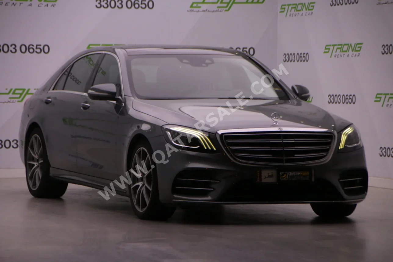مرسيدس - بنز اس - كلاس 450 2018 اوتوماتيك 94,000 كم 6 سلندر دفع خلفي سيدان رمادي