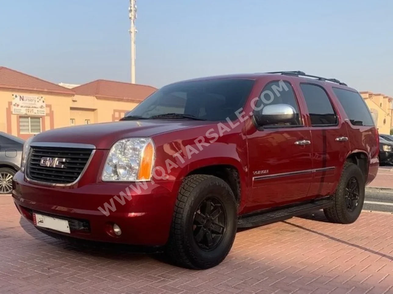 جي ام سي يوكون اس ال تي 2010 اوتوماتيك 198,000 كم 8 سلندر اس يو في عنابي