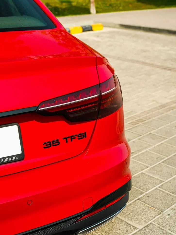 اودي  أي 4  اس-لاين  2020  اوتوماتيك  55,000 كم  4 سلندر  دفع رباعي  اس يو في  أحمر  تحت الضمان