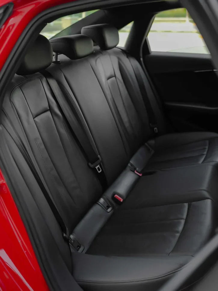 اودي  أي 4  اس-لاين  2020  اوتوماتيك  55,000 كم  4 سلندر  دفع رباعي  اس يو في  أحمر  تحت الضمان