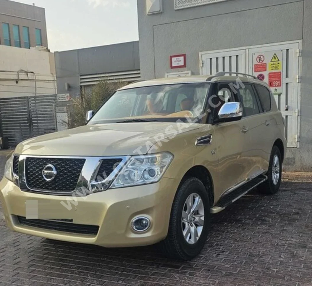 نيسان باترول اس اي 2012 اوتوماتيك 290,000 كم 8 سلندر دفع رباعي اس يو في ذهبي