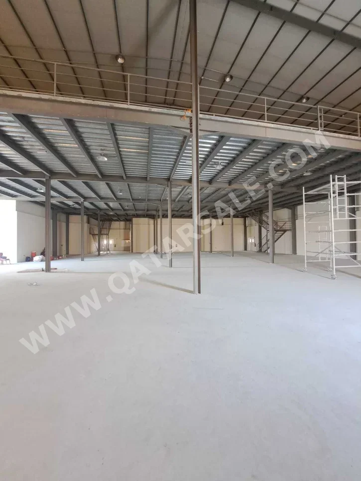 مخازن و مستودعات - الوكرة - بركة العوامر -المساحة: 1000 متر مربع