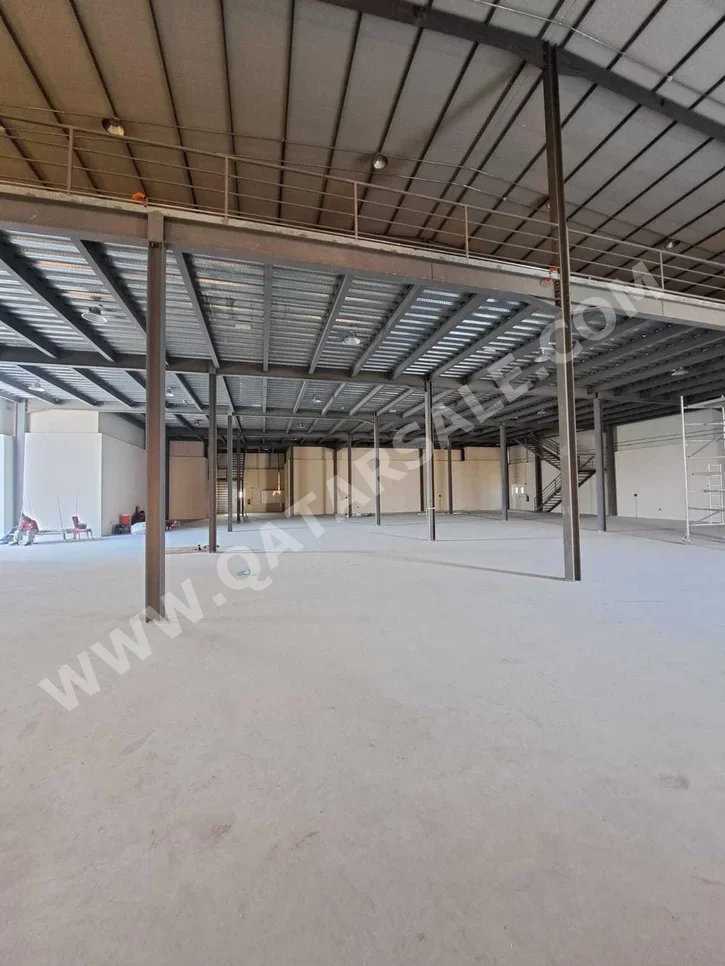 مخازن و مستودعات - الوكرة - بركة العوامر -المساحة: 1000 متر مربع