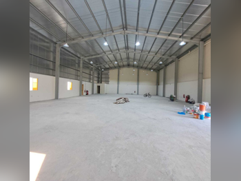 مخازن و مستودعات - الوكرة - بركة العوامر -المساحة: 2000 متر مربع