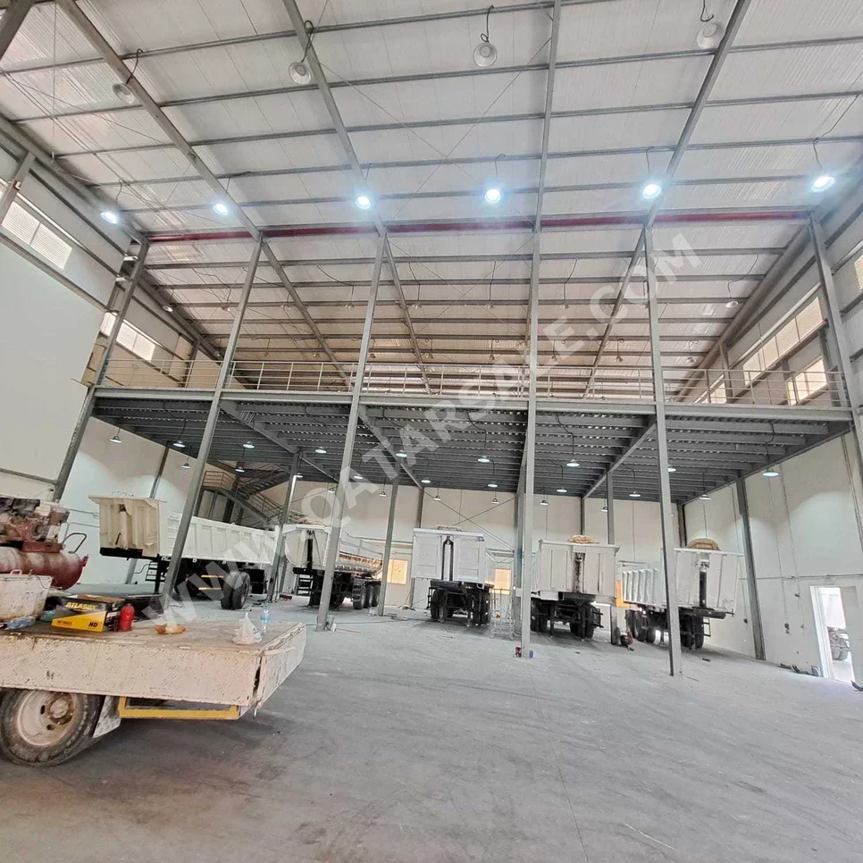 مخازن و مستودعات - الوكرة - بركة العوامر -المساحة: 2300 متر مربع