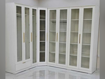 خزائن ودواليب الملابس والزينة - دوحة فيرنيتشر - خزائن - أبيض