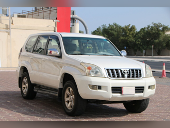 تويوتا  برادو  في اكس  2007  اوتوماتيك  339,900 كم  6 سلندر  دفع رباعي  اس يو في  أبيض