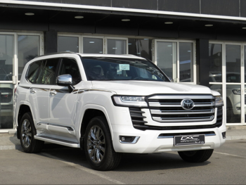 تويوتا  لاند كروزر  في اكس ار توين توربو  2025  اوتوماتيك  0 كم  6 سلندر  دفع رباعي  اس يو في  أبيض  تحت الضمان