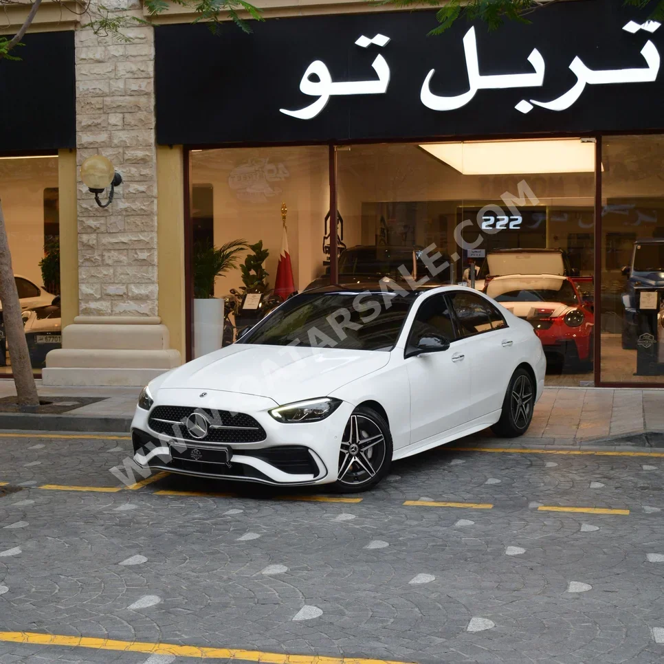 Mercedes-Benz C-Class 200 2023 Automatic 96,400 Km 4 Cylinder Rear Wheel Drive (RWD) Sedan White With Warranty
