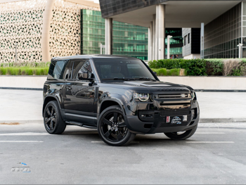 لاند روفر ديفيندر 90 اس اي 2022 اوتوماتيك 49,000 كم 6 سلندر دفع رباعي اس يو في أسود