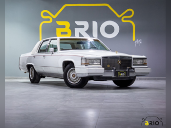 Cadillac  DeVille  1990  Automatic  211,000 Km  8 Cylinder  Rear Wheel Drive (RWD)  Classic  White