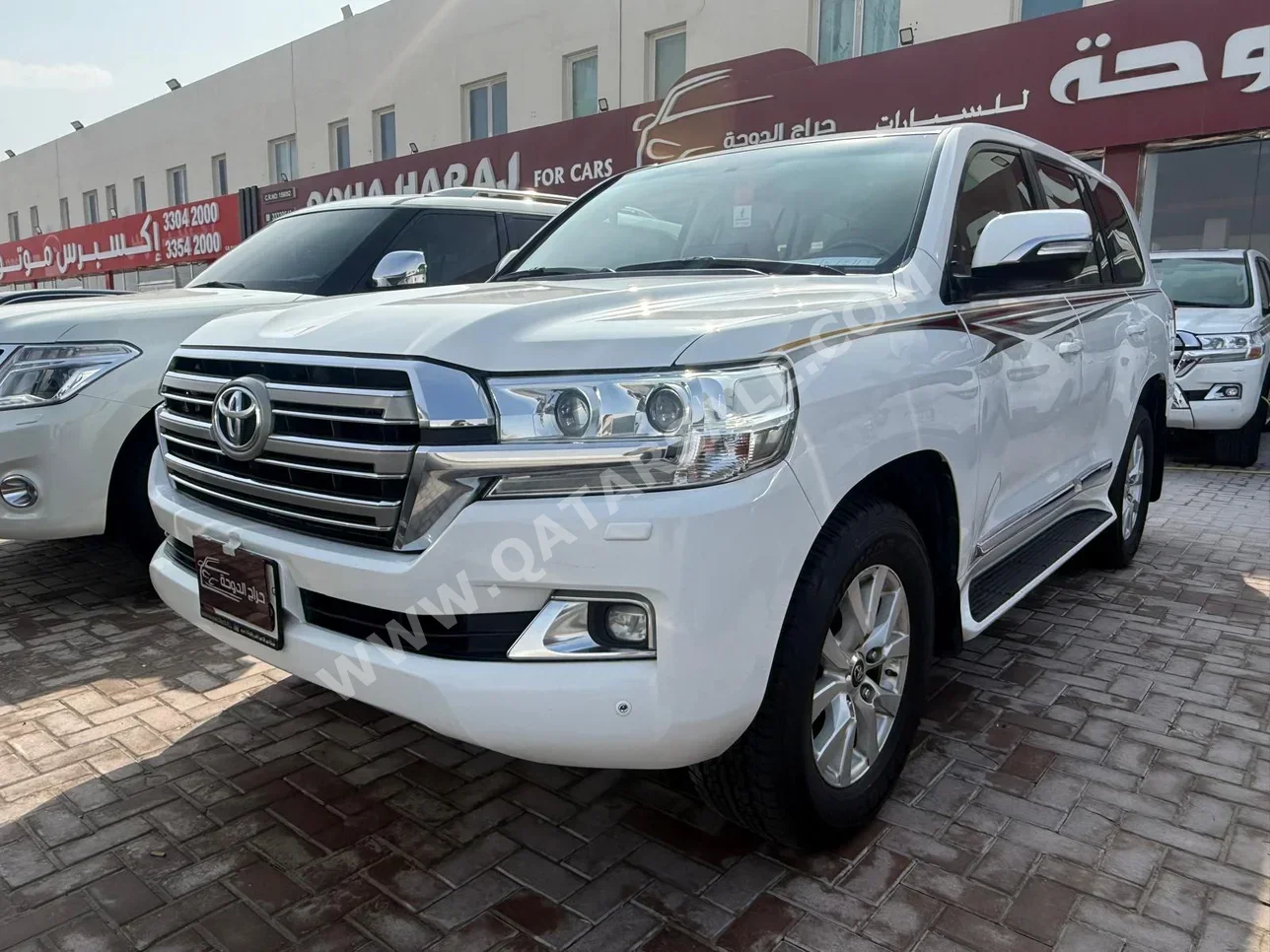 Toyota Land Cruiser GXR 2018 Automatic 145,000 Km 6 Cylinder Four Wheel Drive (4WD) SUV White