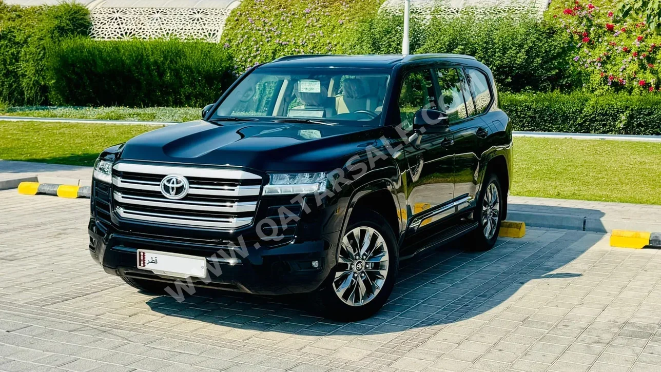 Toyota Land Cruiser GXR Twin Turbo 2023 Automatic 62,000 Km 6 Cylinder Four Wheel Drive (4WD) SUV Black