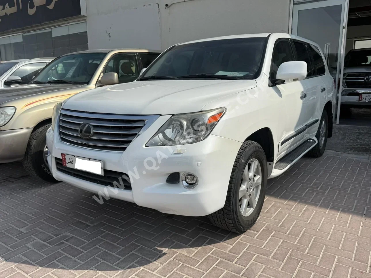 Lexus LX 570 2008 Automatic 557,000 Km 8 Cylinder Four Wheel Drive (4WD) SUV White