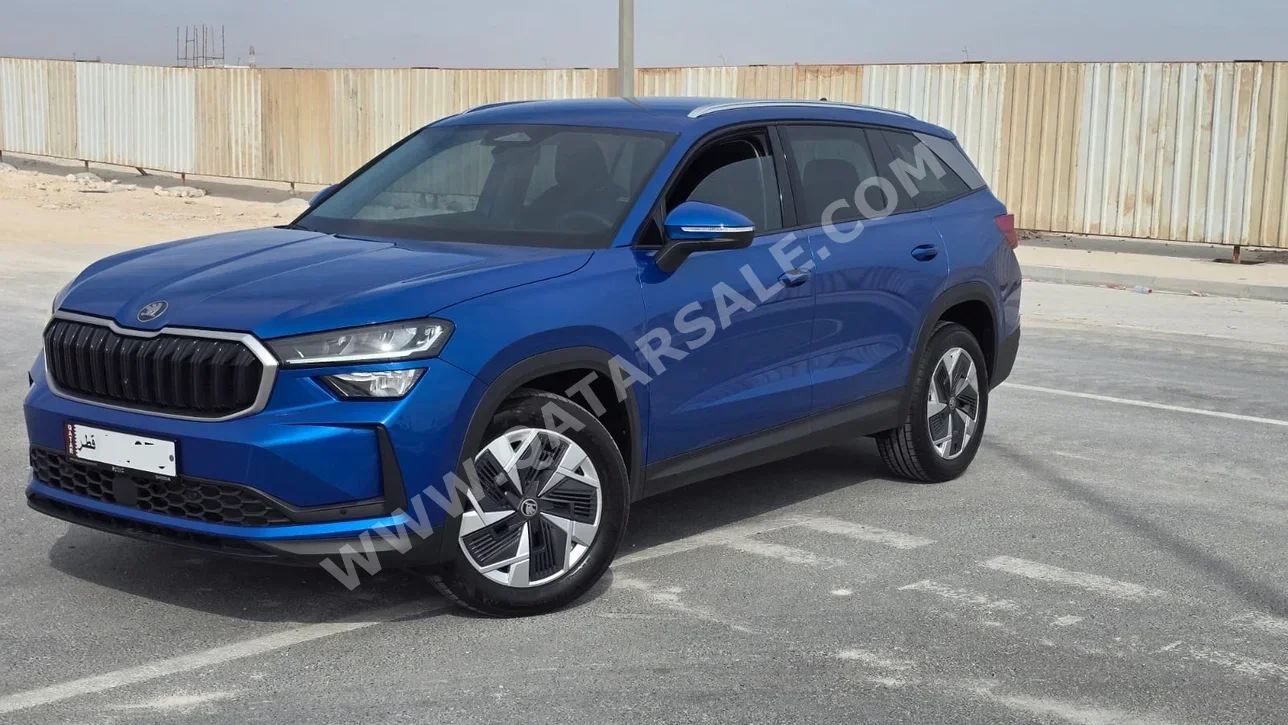 سكودا كودياك 2025 اوتوماتيك 3,000 كم 4 سلندر سحب امامي بيكب ازرق تحت الضمان