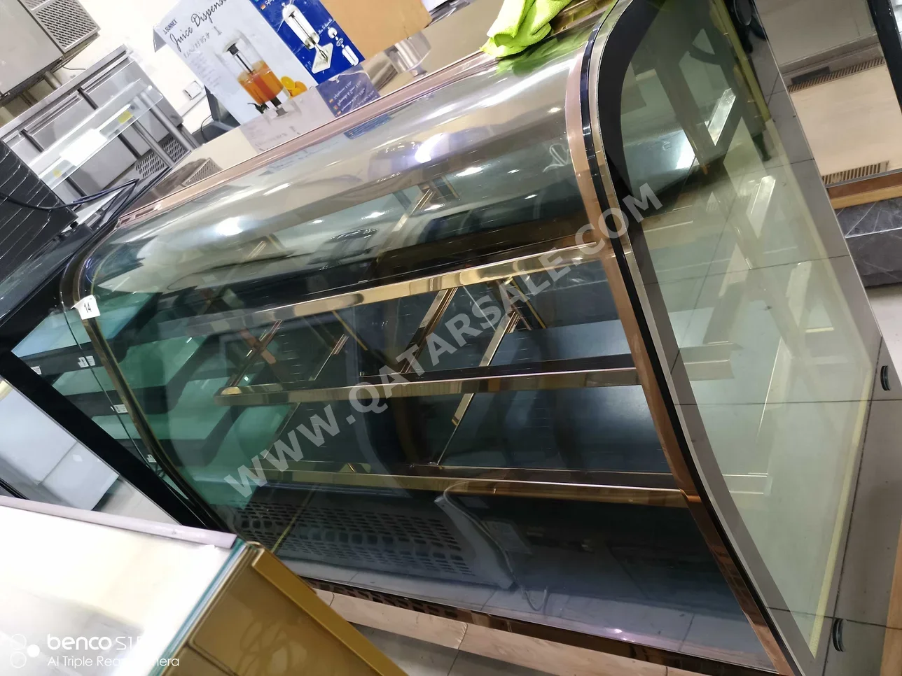 ثلاجة تقليدية