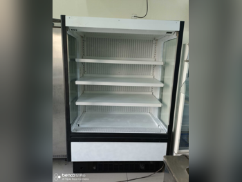 ثلاجة تقليدية