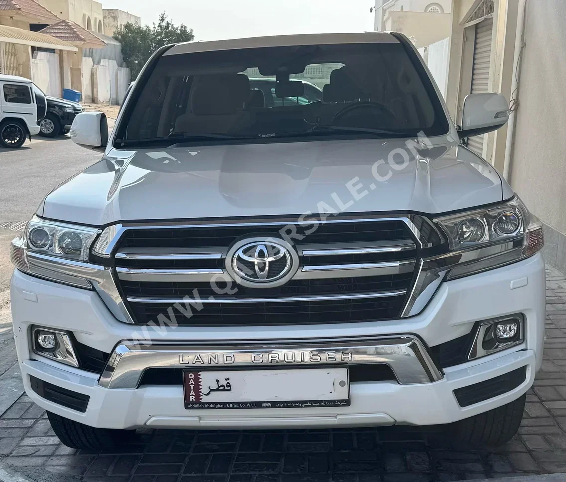 Toyota Land Cruiser GXR 2020 Automatic 84,000 Km 6 Cylinder Four Wheel Drive (4WD) SUV White