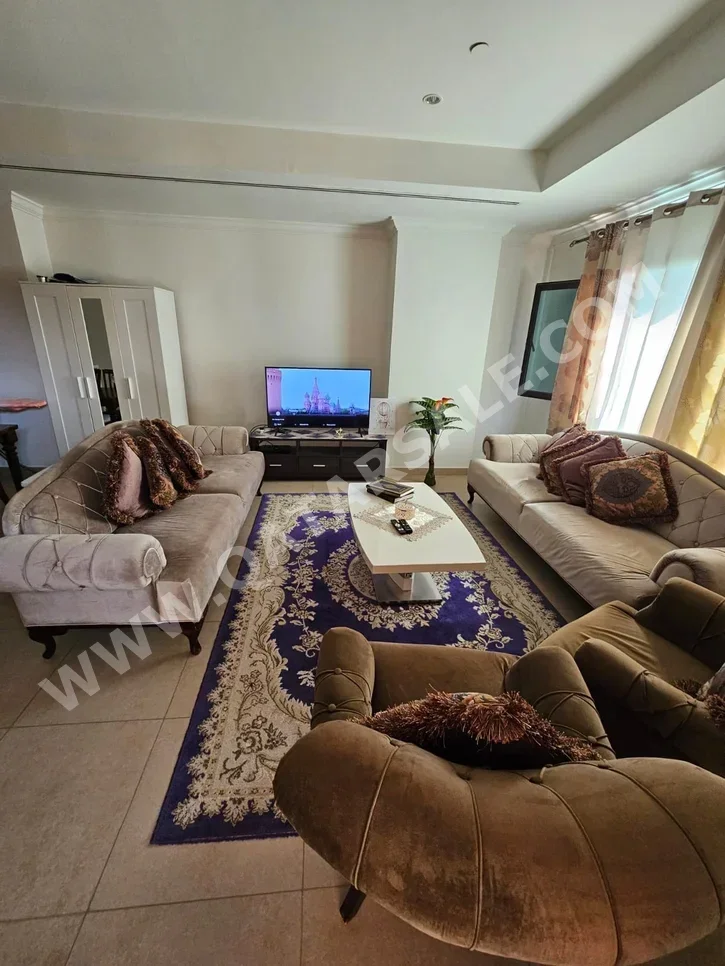 الأرائك والكنب والكراسي طقم كنب - متعدد الألوان