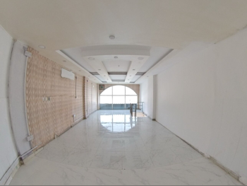 Commercial Shops - Not Furnished  - Doha  For Rent  - Fereej Bin Mahmoud
