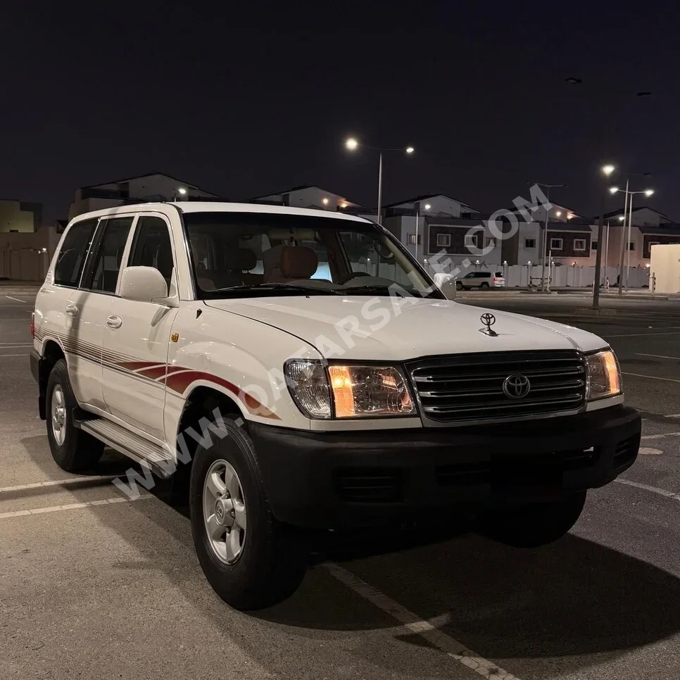 Toyota Land Cruiser GX 2004 Automatic 700,000 Km 6 Cylinder Four Wheel Drive (4WD) SUV White