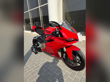 دوكاتي دوكاتي بانجلي 1299 اس - 2016 - اللون احمر - الضمان