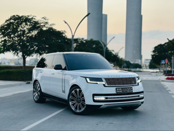 لاند روفر  رنج روفر فوج  8 سلندر  إس يو في 2 في 4  أبيض  2024