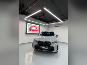 بي ام دبليو  الفئة - اكس  اكس 5  2024  اوتوماتيك  46,000 كم  8 سلندر  دفع رباعي  اس يو في  رمادي  تحت الضمان