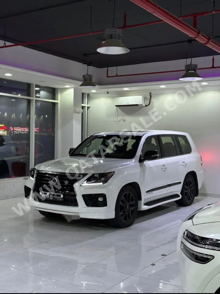 Lexus LX 570 2015 Automatic 396,000 Km 8 Cylinder Four Wheel Drive (4WD) SUV White