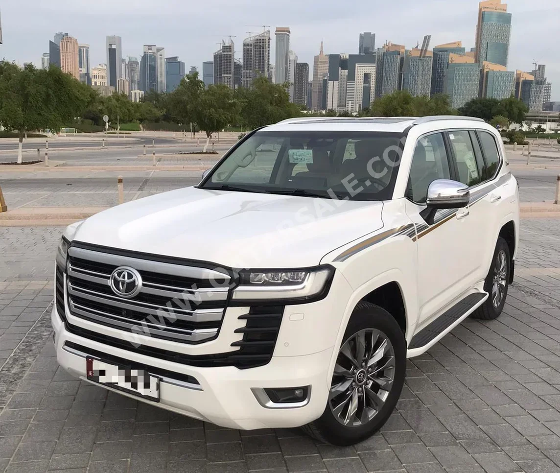Toyota Land Cruiser VX Twin Turbo 2022 Automatic 83,000 Km 6 Cylinder Four Wheel Drive (4WD) SUV White With Warranty