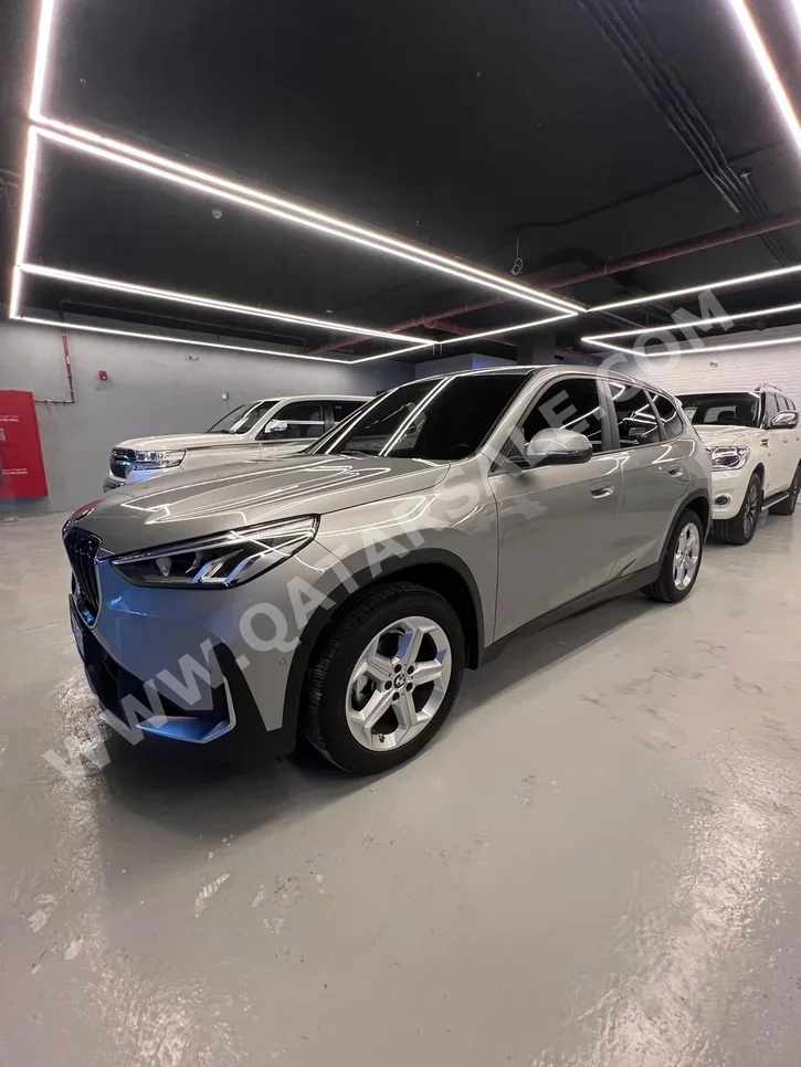 بي ام دبليو الفئة - اكس اكس 1 2024 اوتوماتيك 25,978 كم 4 سلندر دفع رباعي اس يو في فضي تحت الضمان