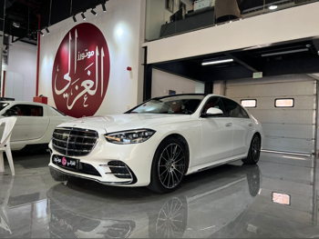 مرسيدس - بنز  اس - كلاس  450اي ام جي  2021  اوتوماتيك  82,000 كم  6 سلندر  دفع خلفي  سيدان  أبيض