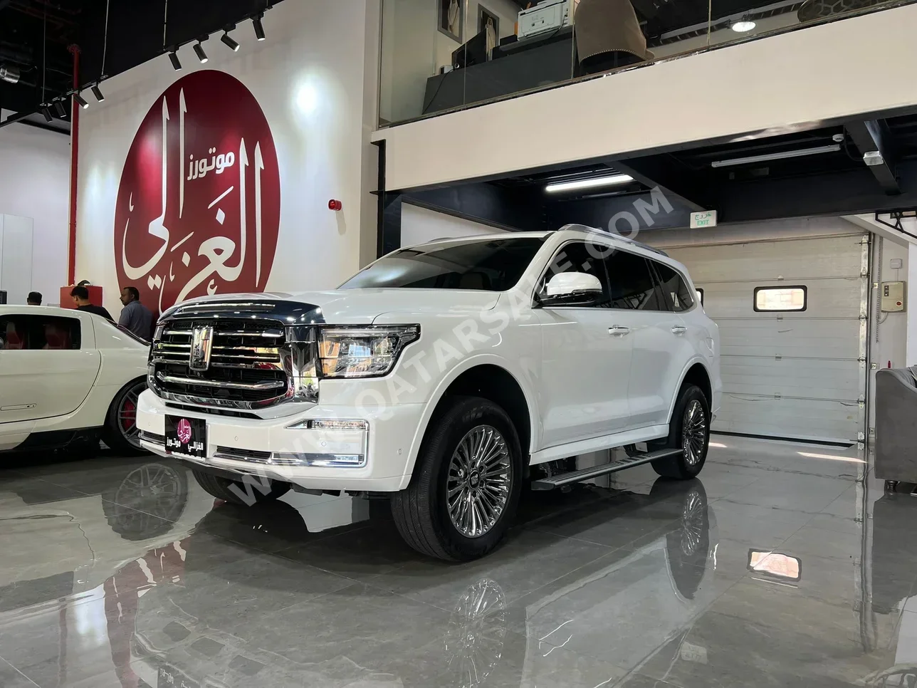 جي دبليو ام تانك 500 2026 اوتوماتيك 11,000 كم 6 سلندر دفع رباعي اس يو في أبيض لؤلؤي تحت الضمان