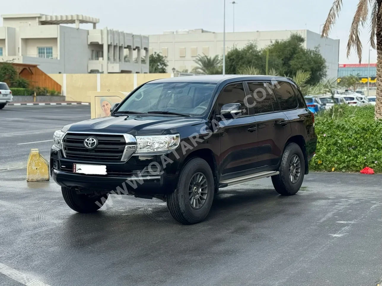 Toyota Land Cruiser GX 2019 Automatic 220,000 Km 6 Cylinder Four Wheel Drive (4WD) SUV Black