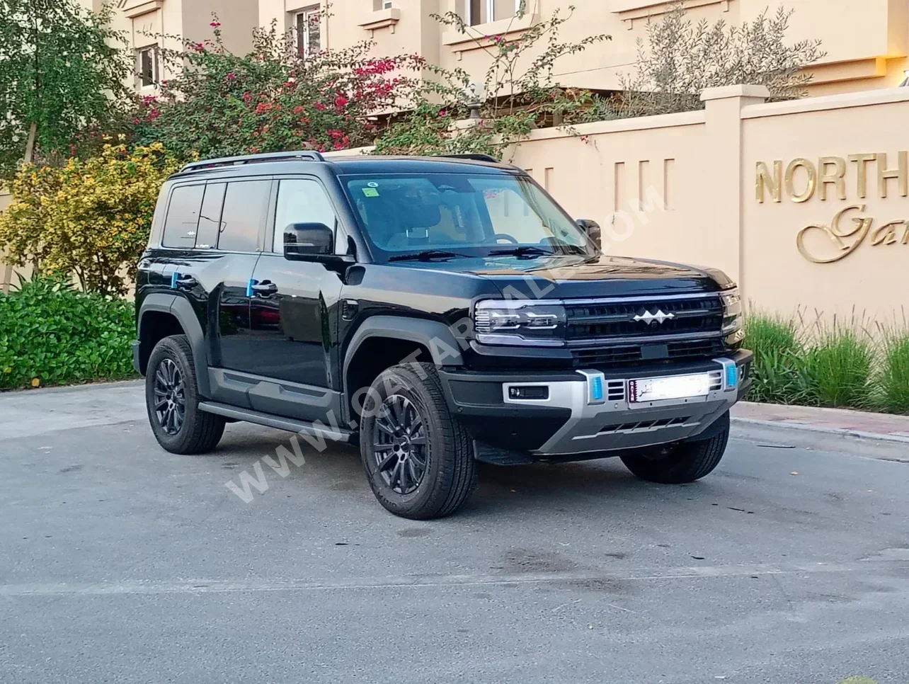 بي واي دي ليوبيرد 5 2025 اوتوماتيك 0 كم 4 سلندر دفع رباعي اس يو في أسود