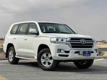 Toyota  Land Cruiser  GXR  2019  Automatic  163,000 Km  6 Cylinder  Four Wheel Drive (4WD)  SUV  White
