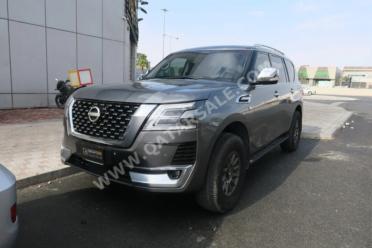 Nissan Patrol Platinum 2011 Automatic 48,000 Km 8 Cylinder Four Wheel Drive (4WD) SUV Gray
