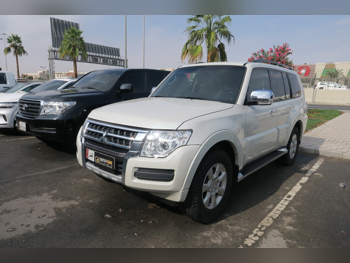 Mitsubishi  Pajero  2019  Automatic  177,000 Km  6 Cylinder  Four Wheel Drive (4WD)  SUV  White