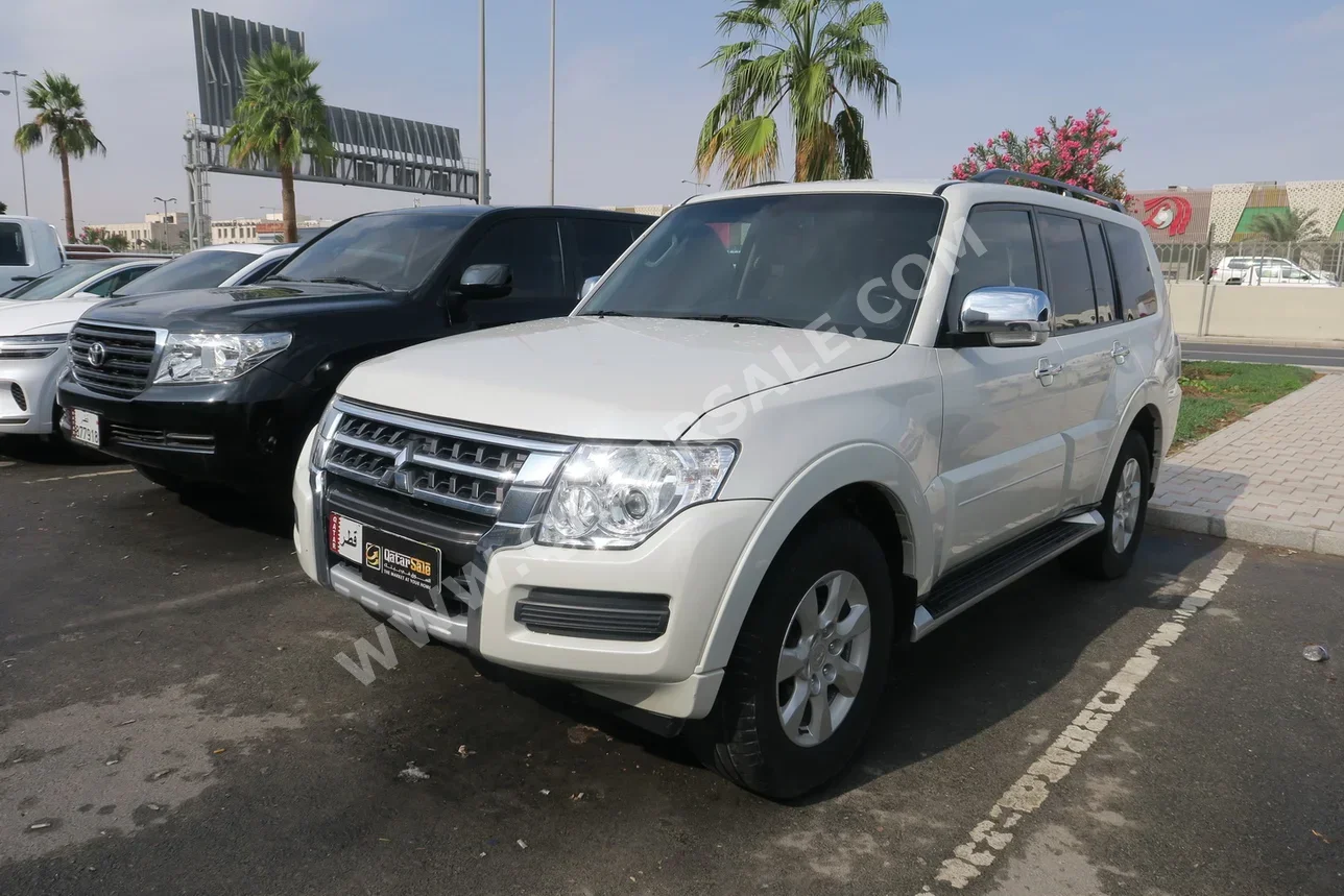 Mitsubishi Pajero 2019 Automatic 177,000 Km 6 Cylinder Four Wheel Drive (4WD) SUV White