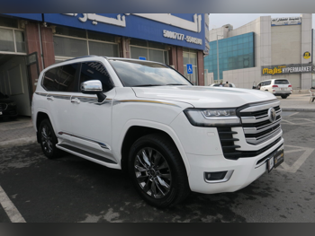 Toyota  Land Cruiser  VXR Twin Turbo  2023  Automatic  78,000 Km  6 Cylinder  Four Wheel Drive (4WD)  SUV  White  With Warranty