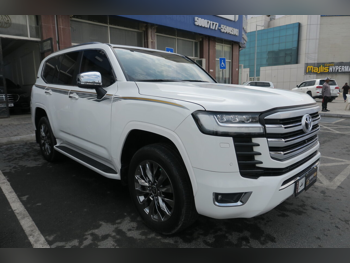 Toyota  Land Cruiser  VXR Twin Turbo  2022  Automatic  92,000 Km  6 Cylinder  Four Wheel Drive (4WD)  SUV  White  With Warranty