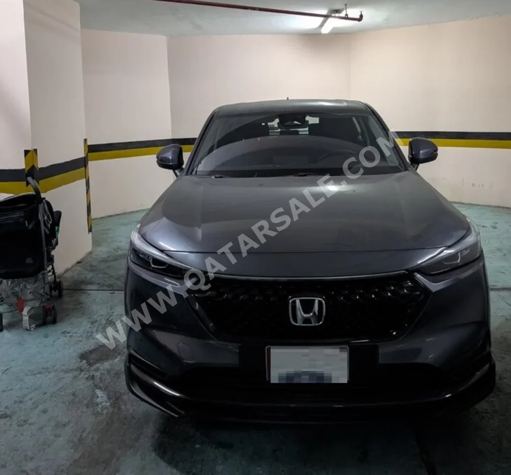 هوندا  اتش ار في  2024  اوتوماتيك  22,000 كم  4 سلندر  سحب امامي  اس يو في  أزرق و رمادي  تحت الضمان