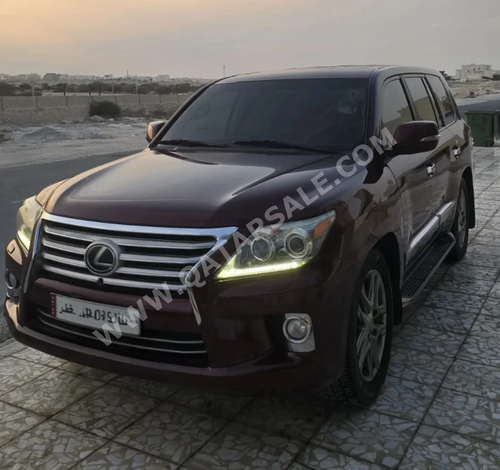Lexus LX 570 2012 Automatic 296,000 Km 8 Cylinder Four Wheel Drive (4WD) SUV Maroon
